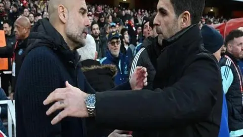 科比女儿恋情曝光：酷似科比新秀加盟湖人，瓦妮莎公开支持